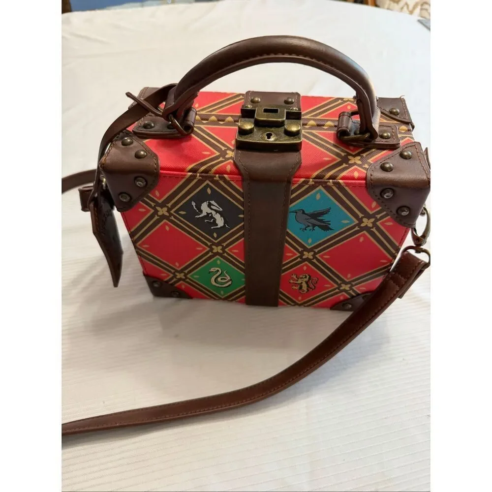 Harry Potter quidditch Trunk Hand Bag Crossbody Bag - Picture 11 of 14